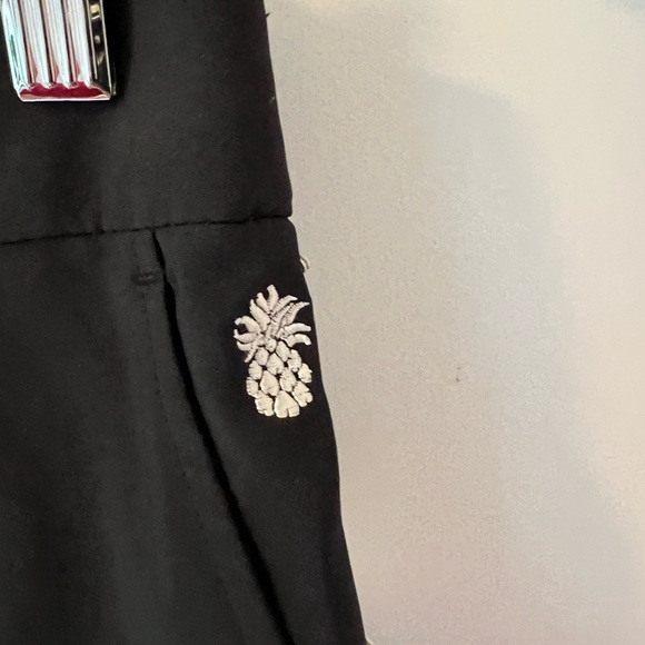 Tommy Bahama Women’s Black Flat Front Shorts - Picture 2 of 8